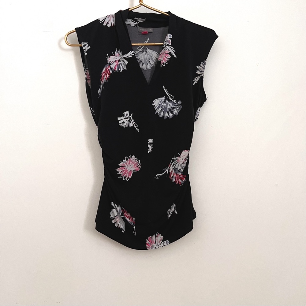 Vince Camino small black sleeveless blouse with floral print